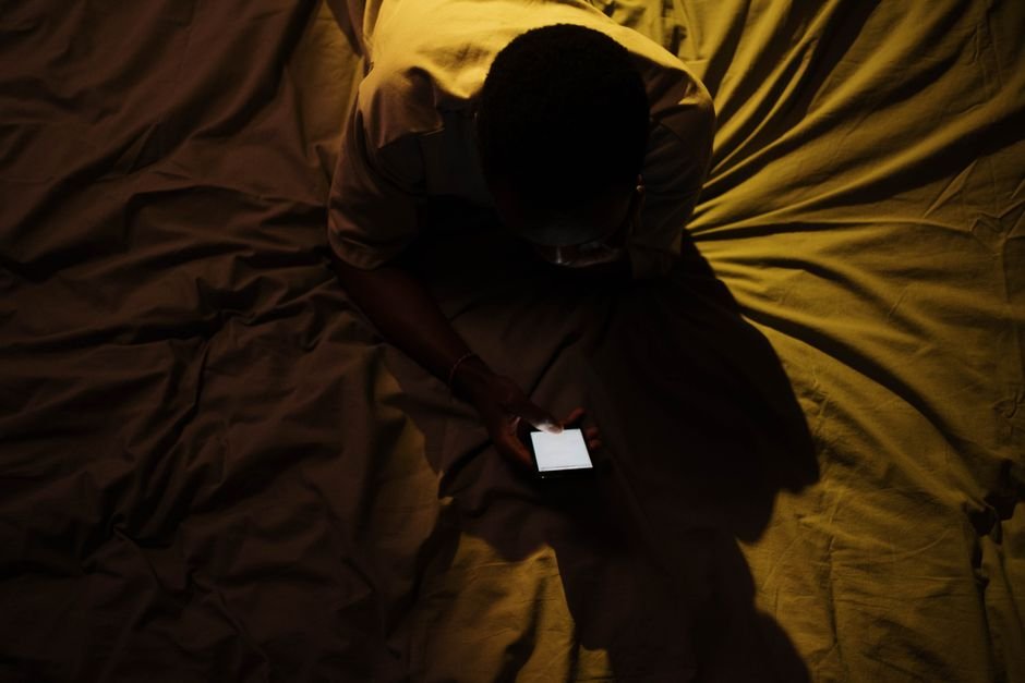How to Stop Doomscrolling at Night: 7 Phone Settings