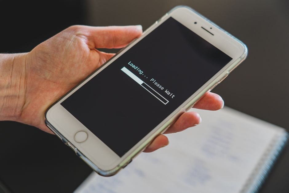 Why Is 4G So Slow Now? 7 Reasons Your Data Crawls in 2026