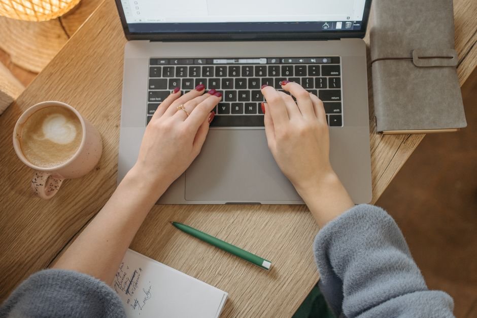How to Use ChatGPT for Job Applications: Prompts & Workflow